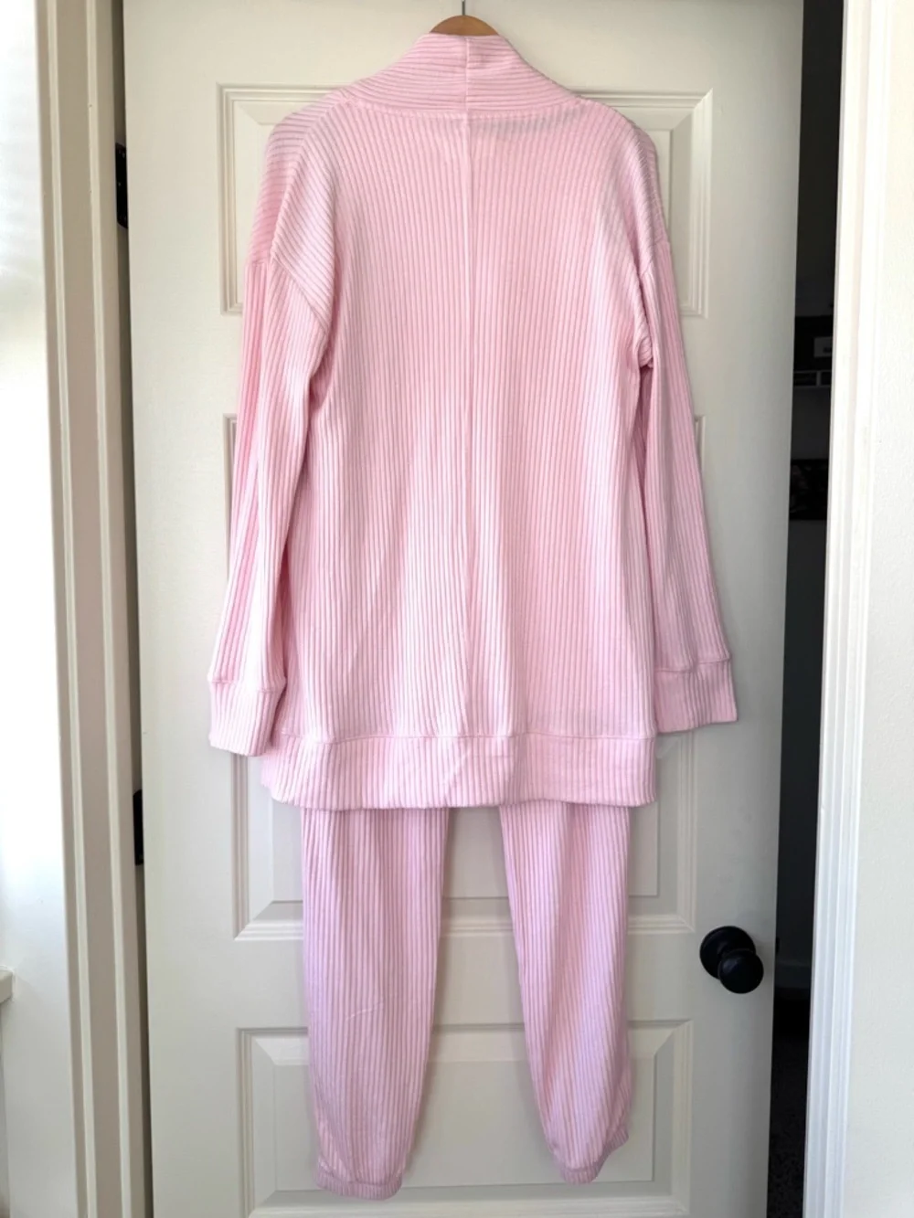 NWT! Cuddl Duds Soft 3 Piece Pink Lounge Set. Jogger Pants, Robe, and Cardigan. - Picture 4 of 16